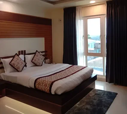 Hotel Hilltop International